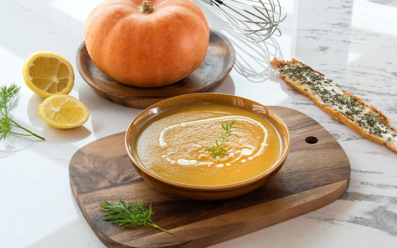 Swissotel Living Jeddah Ngoại thất bức ảnh Pumpkin soup