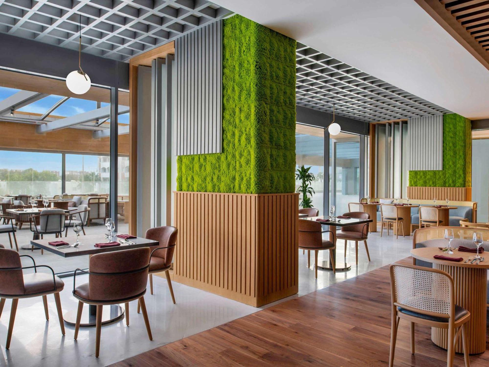 Swissotel Living Jeddah Ngoại thất bức ảnh The restaurant
